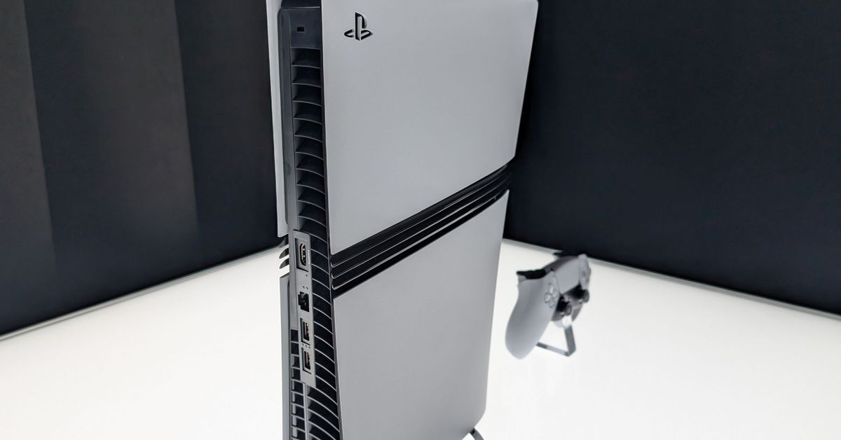 up-close-with-sony’s-ps5-pro-—-and-the-30th-anniversary-model